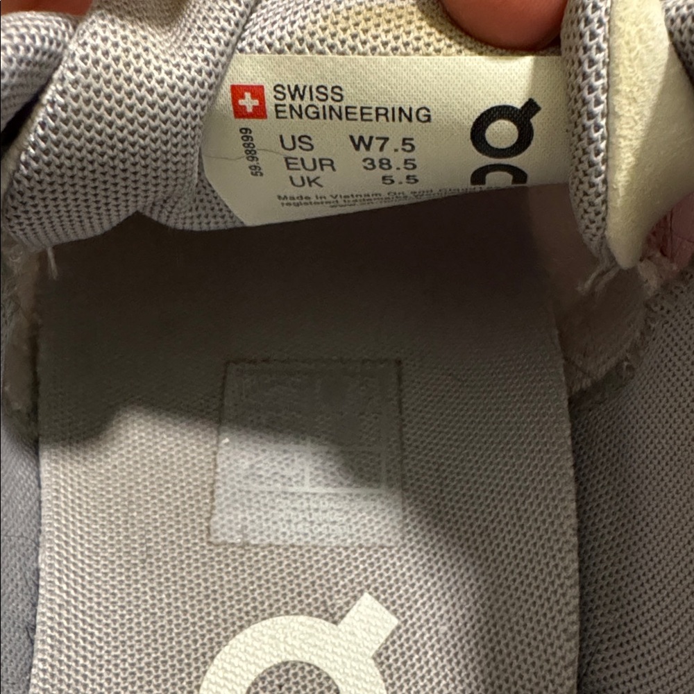 On Cloud 5 - image 5